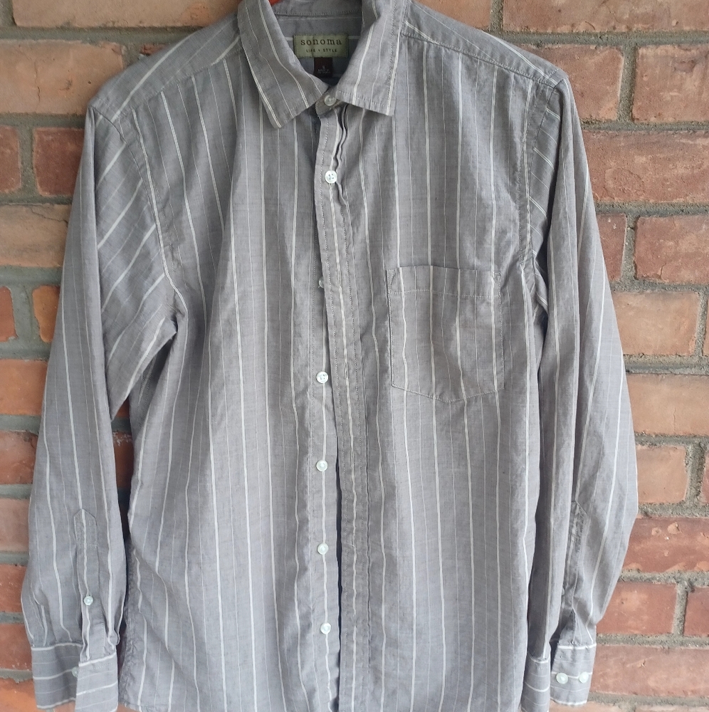 Bundle of 2 Button Down Shirts - Men's Size Small - Picture 3 of 9